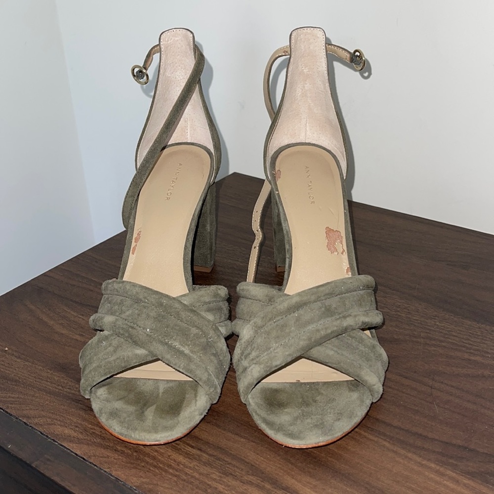 Ann Taylor Heels
